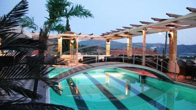 Selefkos Palace Игуменица Екстериор снимка
