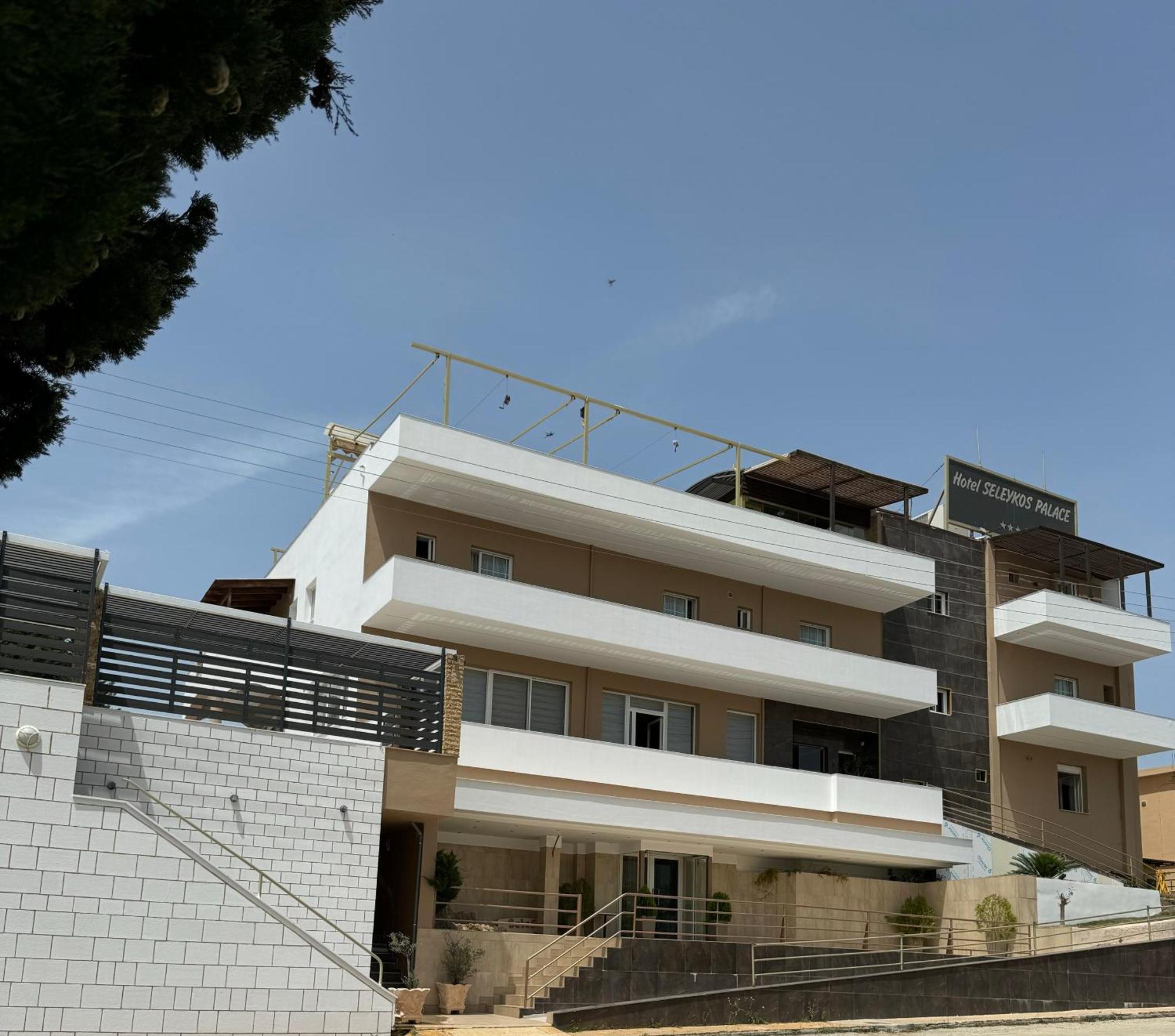 Selefkos Palace Игуменица Екстериор снимка