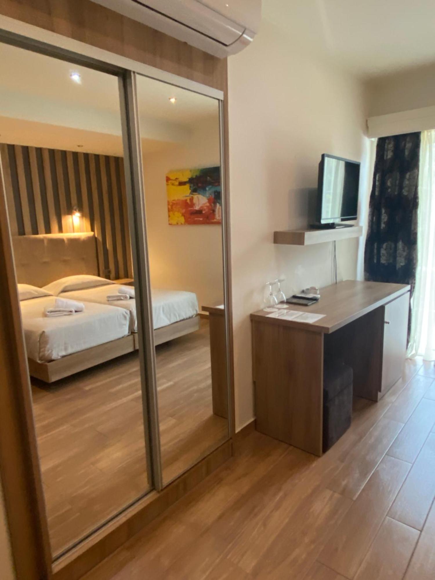 Selefkos Palace Игуменица Екстериор снимка